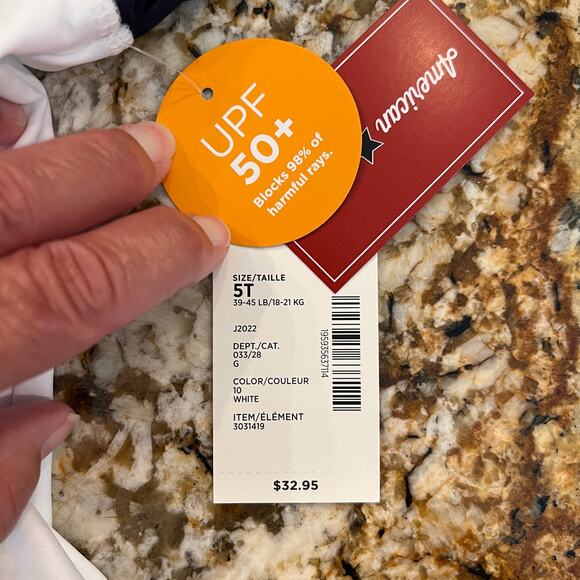 NWT Gymboree Boys White, Red & Navy Embroidered Shark Rashguard -SIZE 3T - Picture 7 of 8